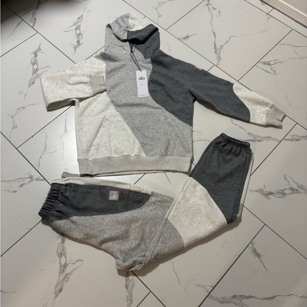 ALO Yoga Heather Gray Hoodie